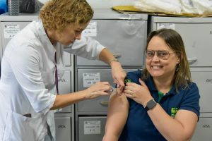 Imunização dos profissionais de limpeza urbana – 17/08/2023
