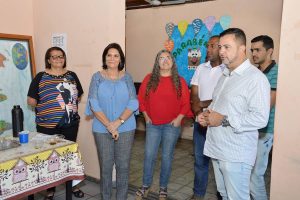Escola Municipal Dona Babita Camargos recebe novo telhado. Ordem de serviço foi assinada no dia 27 de novembro de 2018